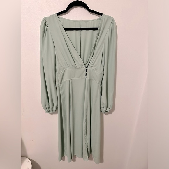 Cupshe Pastel Green V-neck Button Front Fitted Waist Midi Slit Dress M - Picture 9 of 14
